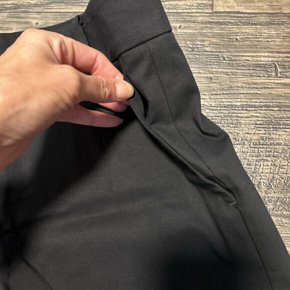 Ann Taylor Black Classic Signature Shorts, Solid, Sz 2 - Picture 3 of 7